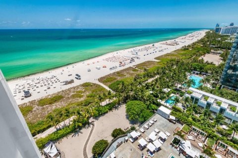 Condo in Miami Beach, Florida  № 2017370 - photo 28