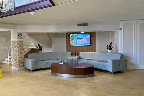 Copropriété à louer à North Miami Beach, Floride: 1 chambre, 73.39 m2 № 2343207 - photo 11