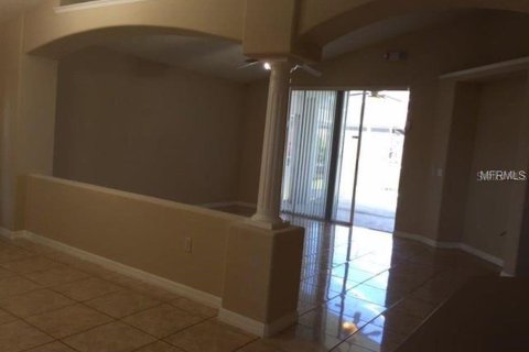 Villa ou maison à louer à Kissimmee, Floride: 4 chambres, 169.27 m2 № 1797222 - photo 8