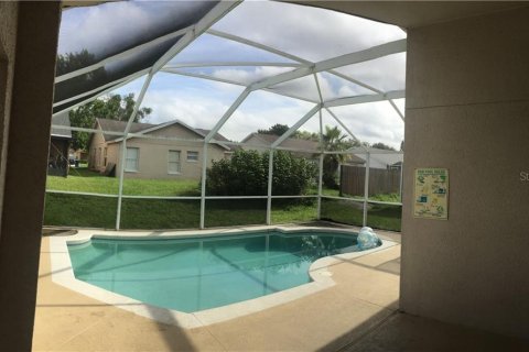 Villa ou maison à louer à Kissimmee, Floride: 4 chambres, 169.27 m2 № 1797222 - photo 3