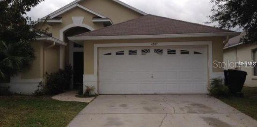 Villa ou maison à Kissimmee, Floride 4 chambres, 169.27 m2 № 1797222