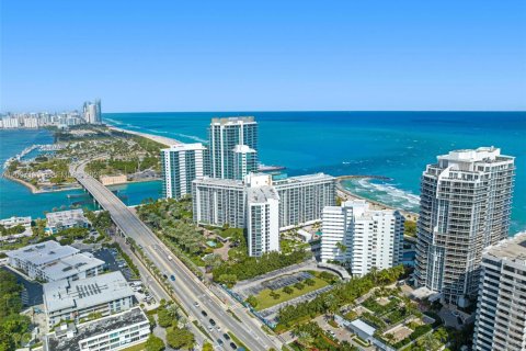 Снять в аренду кондоминиум в Бэл-Харбор, Флорида 1 спальня, 83.24м2, № 2154071 - фото 26