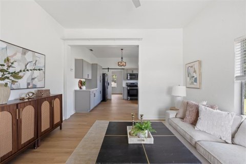 Immobilier commercial à vendre à Tampa, Floride: 2 chambres, 103.49 m2 № 2419024 - photo 14