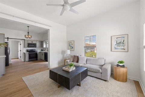 Immobilier commercial à vendre à Tampa, Floride: 2 chambres, 103.49 m2 № 2419024 - photo 23