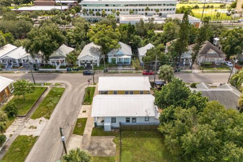 Immobilier commercial à vendre à Tampa, Floride: 2 chambres, 103.49 m2 № 2419024 - photo 26