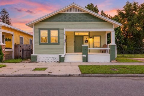 Immobilier commercial à Tampa, Floride 2 chambres, 103.49 m2 № 2419024