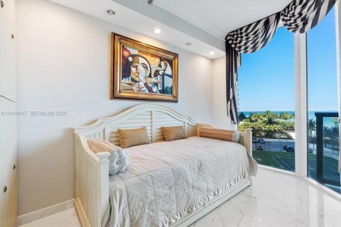 Condo in Sunny Isles Beach, Florida, 2 bedrooms  № 2005205 - photo 19