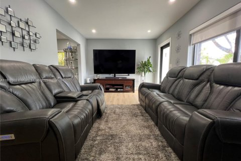 Villa ou maison à Miami, Floride 3 chambres, 118.17 m2 № 1980143