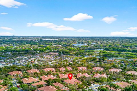 Купить таунхаус в Уэстон, Флорида 4 спальни, 219.25м2, № 2046404 - фото 30