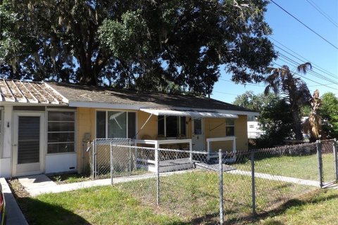 Casa en Inverness, Florida 3 dormitorios, 75.81 m2 № 2105291