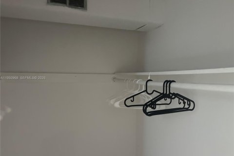 Купить кондоминиум в Майами-Бич, Флорида 1 спальня, 60.85м2, № 2007080 - фото 5