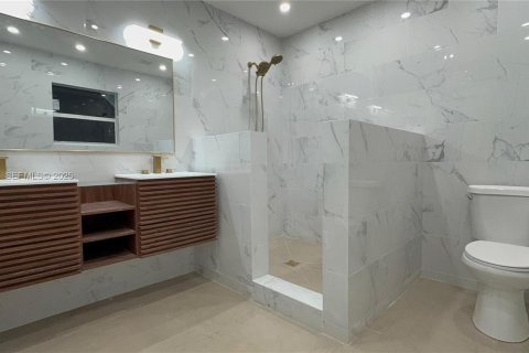 Casa en venta en North Miami, Florida, 3 dormitorios, 142.98 m2 № 1983950 - foto 9