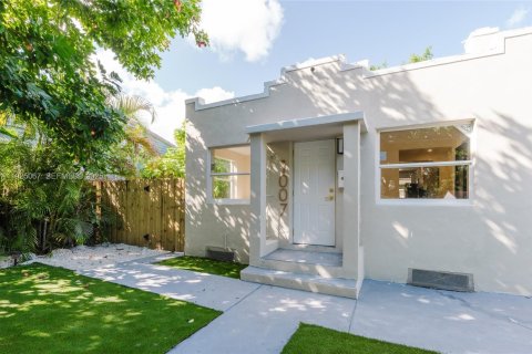 Casa en venta en North Miami, Florida, 3 dormitorios, 142.98 m2 № 1983950 - foto 4