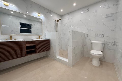 Casa en venta en North Miami, Florida, 3 dormitorios, 142.98 m2 № 1983950 - foto 5
