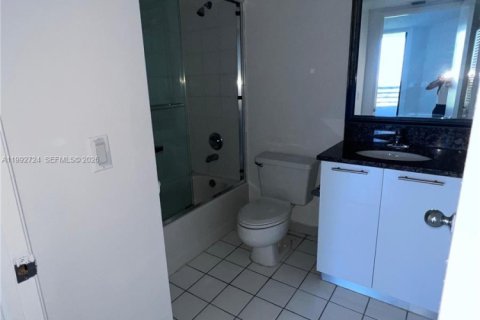 Снять в аренду квартиру в Авентура, Флорида 2 спальни, 102.56м2, № 2055600 - фото 18