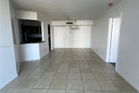 Снять в аренду квартиру в Авентура, Флорида 2 спальни, 102.56м2, № 2055600 - фото 23