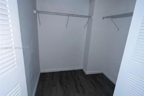 Снять в аренду квартиру в Авентура, Флорида 2 спальни, 102.56м2, № 2055600 - фото 28