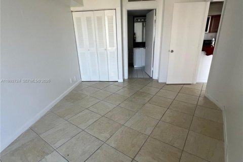 Снять в аренду квартиру в Авентура, Флорида 2 спальни, 102.56м2, № 2055600 - фото 12