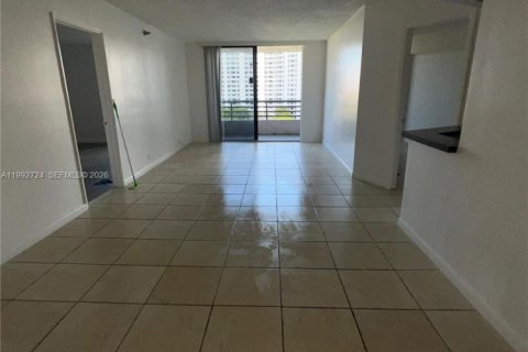 Снять в аренду квартиру в Авентура, Флорида 2 спальни, 102.56м2, № 2055600 - фото 24