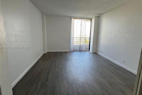 Снять в аренду квартиру в Авентура, Флорида 2 спальни, 102.56м2, № 2055600 - фото 5