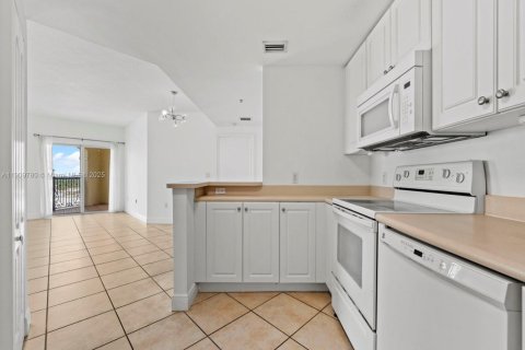 Condominio en venta en Miami, Florida, 2 dormitorios, 93.92 m2 № 2013003 - foto 11