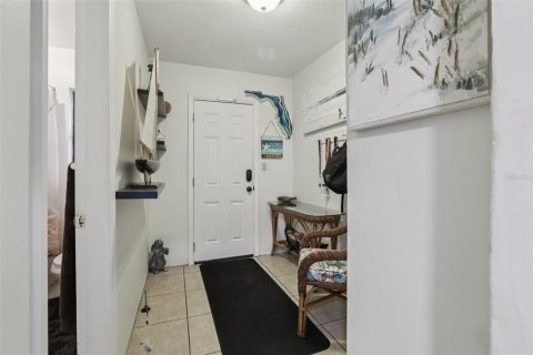 Купить коммерческую недвижимость в Сент-Питерсберг, Флорида 1 спальня, 118.91м2, № 1905232 - фото 5