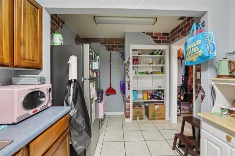 Купить коммерческую недвижимость в Сент-Питерсберг, Флорида 1 спальня, 118.91м2, № 1905232 - фото 11