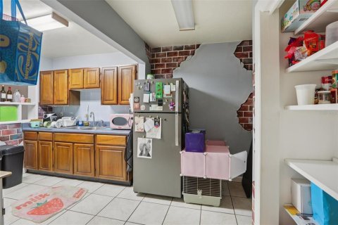 Купить коммерческую недвижимость в Сент-Питерсберг, Флорида 1 спальня, 118.91м2, № 1905232 - фото 9