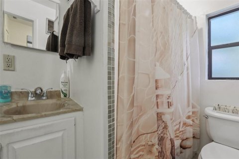 Купить коммерческую недвижимость в Сент-Питерсберг, Флорида 1 спальня, 118.91м2, № 1905232 - фото 25