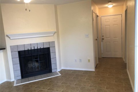 Condo in Saint Petersburg, Florida, 2 bedrooms  № 1880749 - photo 5