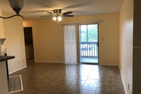 Condo in Saint Petersburg, Florida, 2 bedrooms  № 1880749 - photo 7