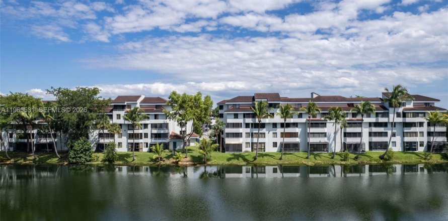 Condo à Miami, Floride, 2 chambres  № 2027068