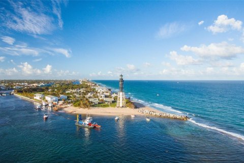 Casa en alquiler en Lighthouse Point, Florida, 3 dormitorios, 239.5 m2 № 1182505 - foto 1