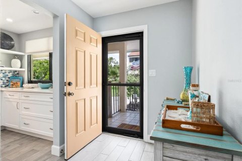 Condo in Sarasota, Florida, 2 bedrooms  № 1855495 - photo 7