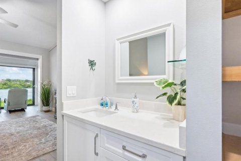 Condo in Sarasota, Florida, 2 bedrooms  № 1855495 - photo 26
