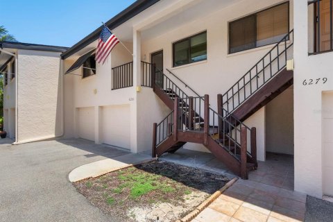 Condo in Sarasota, Florida, 2 bedrooms  № 1855495 - photo 4