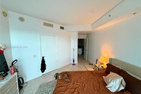 Снять в аренду кондоминиум в Майами, Флорида 3 спальни, 128.76м2, № 2005457 - фото 9