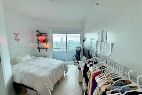 Снять в аренду кондоминиум в Майами, Флорида 3 спальни, 128.76м2, № 2005457 - фото 6