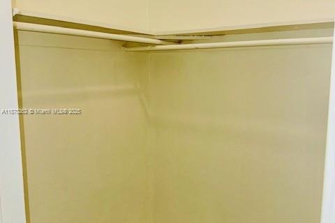 Condo in Miami Beach, Florida  № 1921174 - photo 6