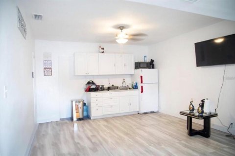 House in Tampa, Florida 3 bedrooms, 166.95 sq.m. № 2158048 - photo 16