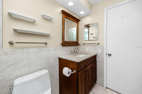 House in Indian Rocks Beach, Florida 5 bedrooms, 256.87 sq.m. № 2393649 - photo 26