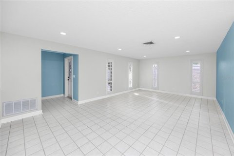 House in Indian Rocks Beach, Florida 5 bedrooms, 256.87 sq.m. № 2393649 - photo 6