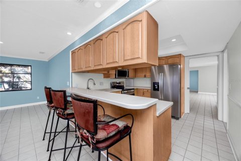 House in Indian Rocks Beach, Florida 5 bedrooms, 256.87 sq.m. № 2393649 - photo 15