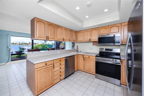 House in Indian Rocks Beach, Florida 5 bedrooms, 256.87 sq.m. № 2393649 - photo 12