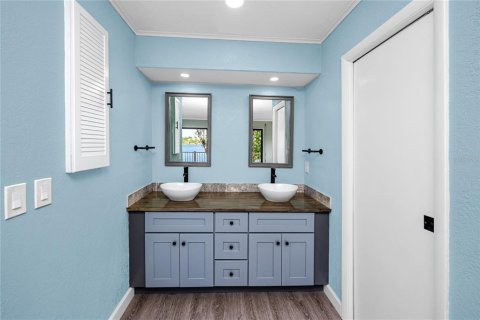 House in Indian Rocks Beach, Florida 5 bedrooms, 256.87 sq.m. № 2393649 - photo 16