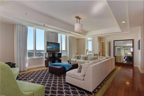 Condo in Riviera Beach, Florida, 3 bedrooms № 2158171 - photo 4