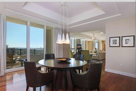 Condo in Riviera Beach, Florida, 3 bedrooms № 2158171 - photo 17