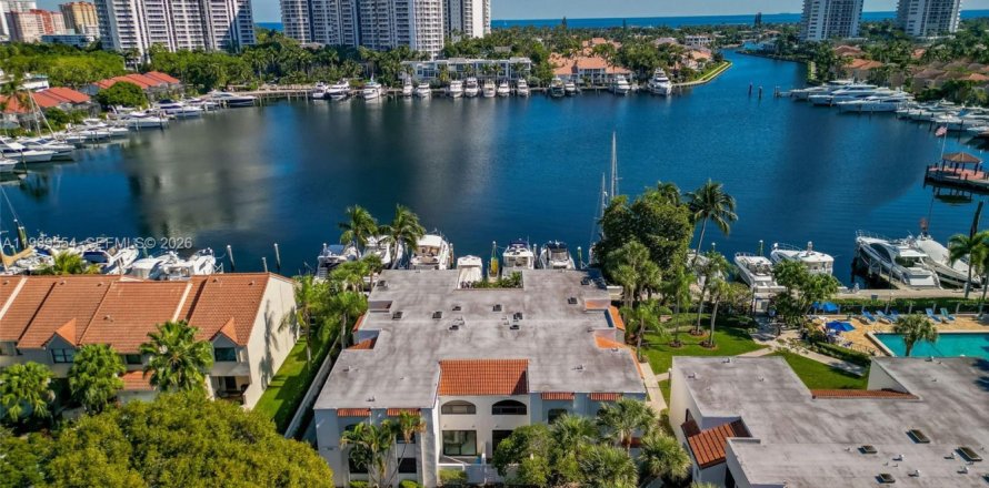 Condo in Aventura, Florida, 2 bedrooms  № 1996981