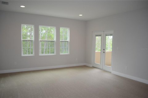 Casa en alquiler en Zephyrhills, Florida, 6 dormitorios, 455.22 m2 № 1791264 - foto 18