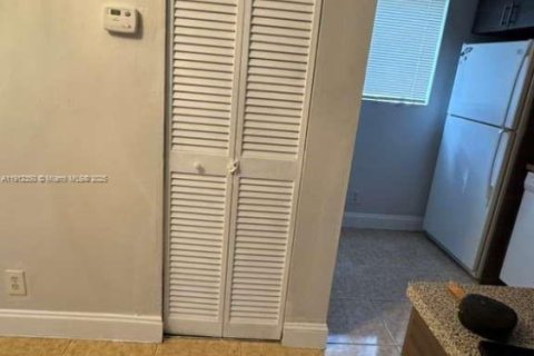 Condominio en alquiler en Pompano Beach, Florida, 2 dormitorios, 77.11 m2 № 1969089 - foto 4